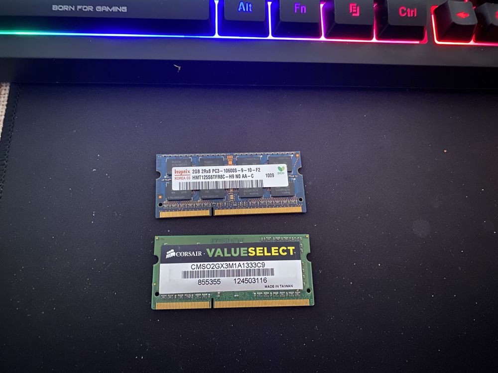 4 GB Ram DDR3 1333 Mhz  (2GB+2GB)