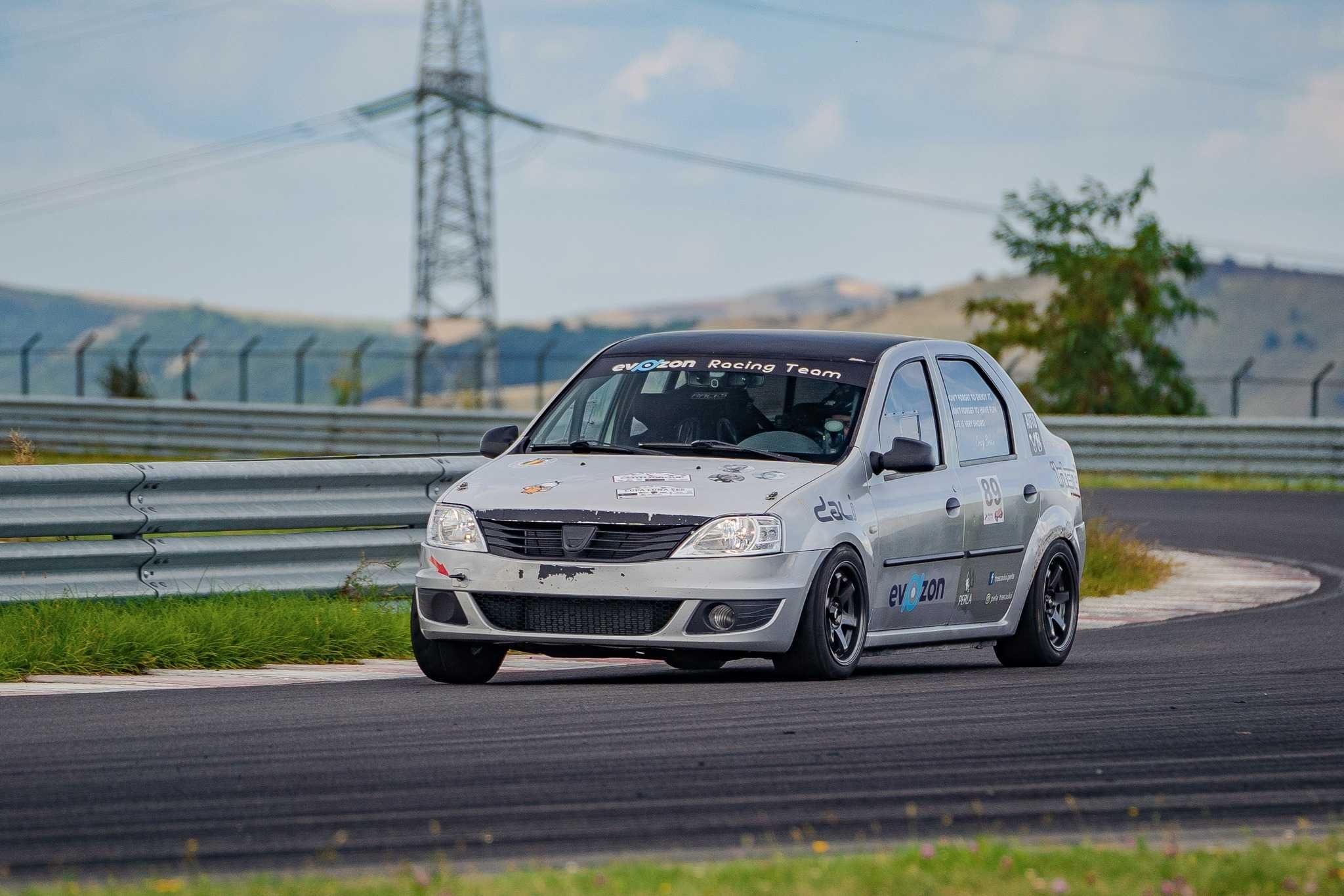 Dacia Logan 1.6 16v pt. competitii sportive