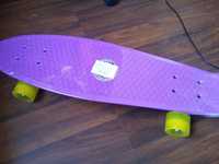 Pennyboard 55 cm ABEC7 roti silicon. Nou, in tipla!