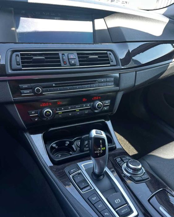 BMW F10 528 IX 2012