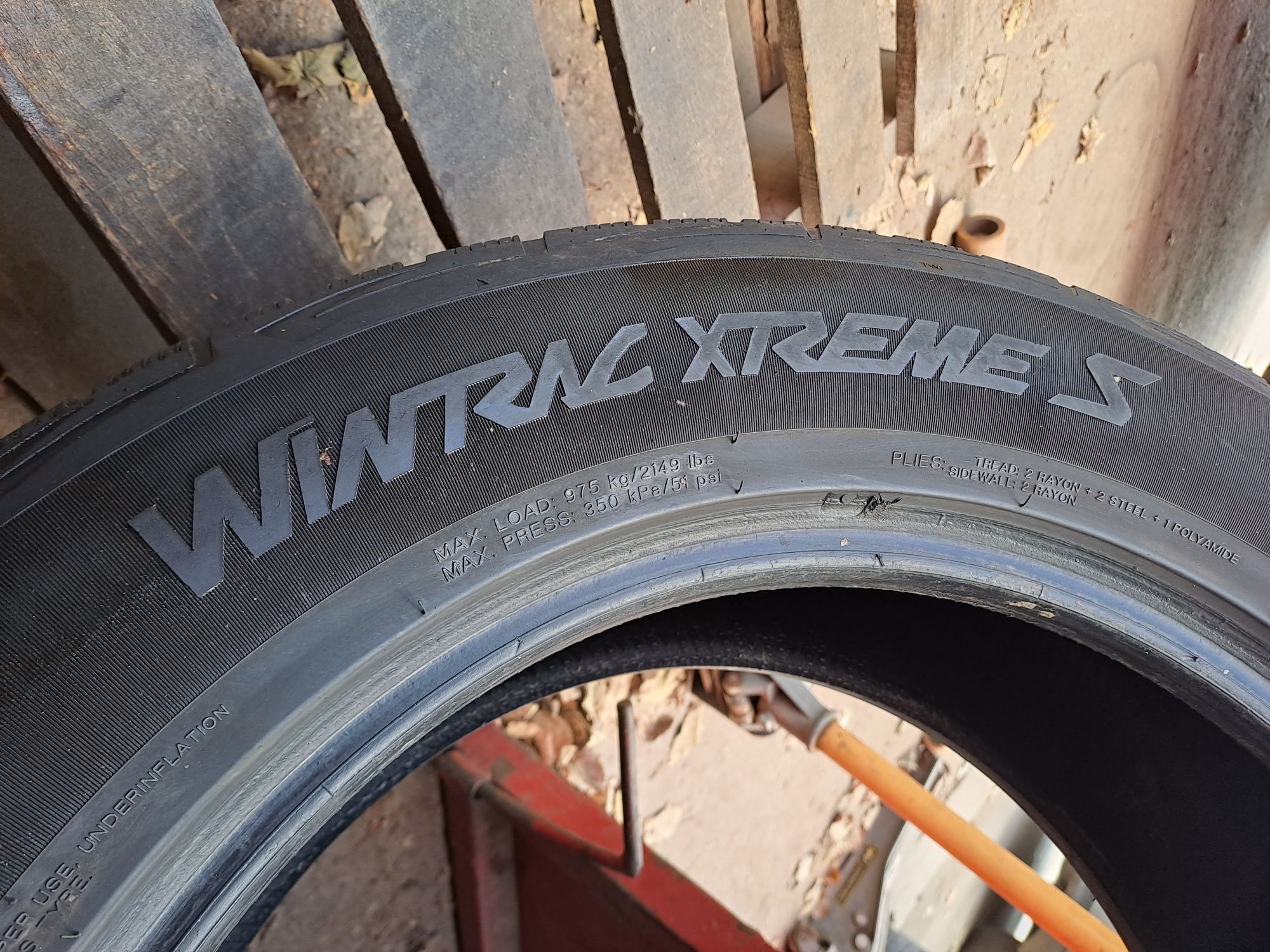 2бр. 235/60/18 Vredestein Wintrac Xtreme S