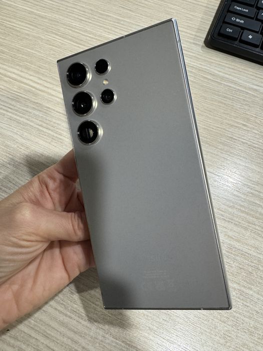 Samsung S24 Ultra, 12GB RAM, 512GB, 5G, Titanium Gray!!!