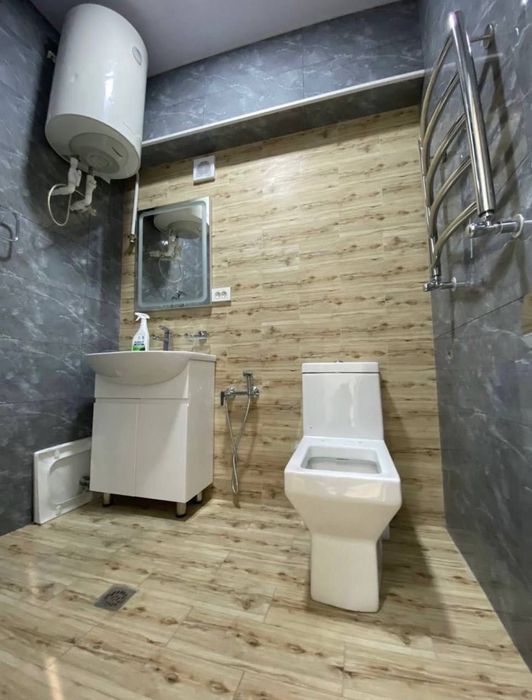 Аренда офис улица Юсуф Хос Хожиб 
Кафе Джуманджи 85м2 + 12м2