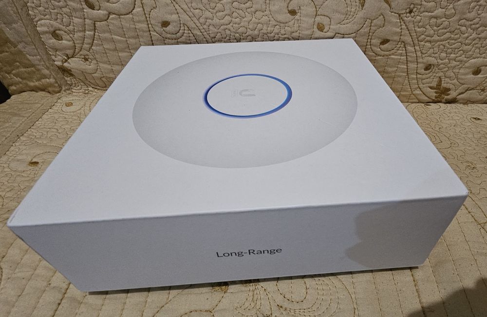 Ubiquiti UniFi 6 Long-Range (U6-LR)