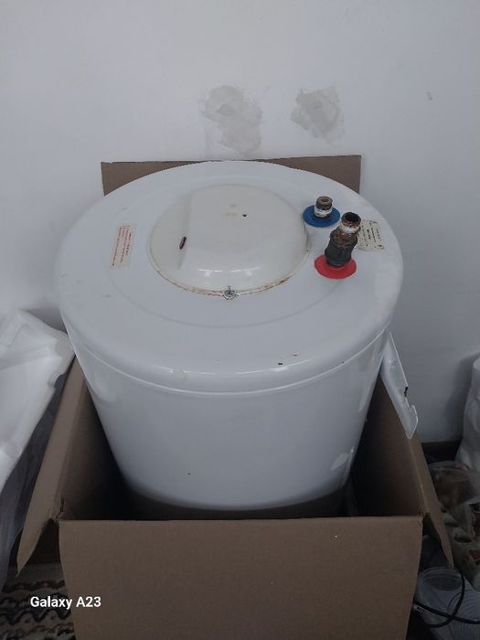 Аристон Дэлюкс сатылады