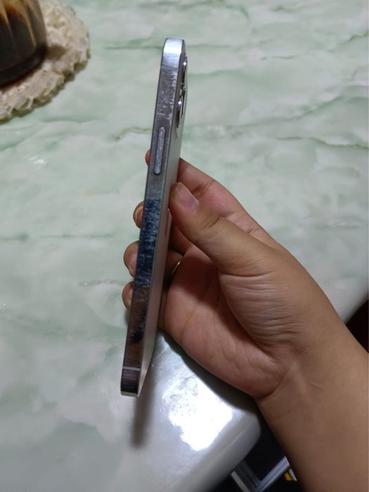 Продаётся айфон 12про