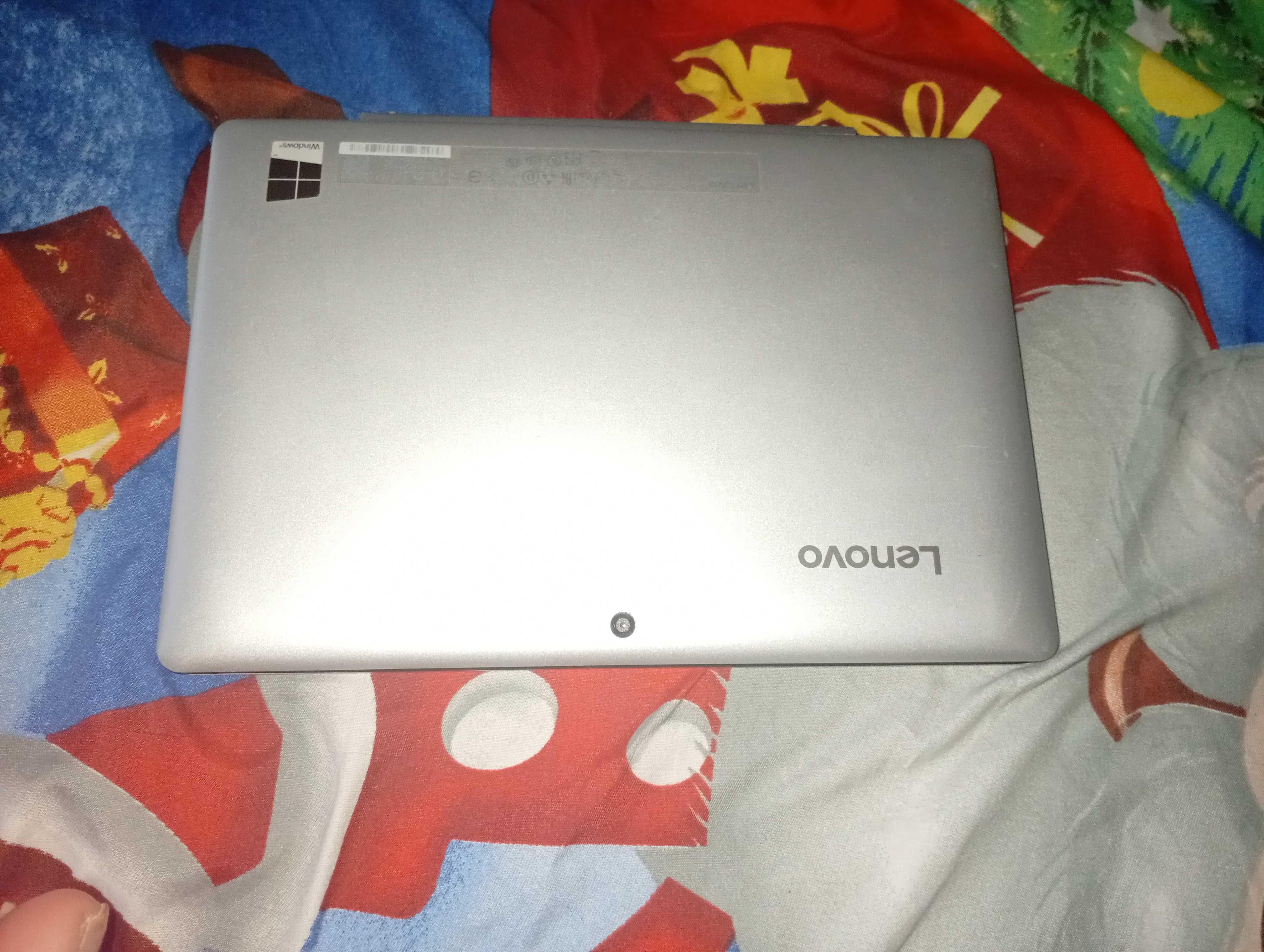 Vând laptop-tableta touchscreen Lenovo 2in 1