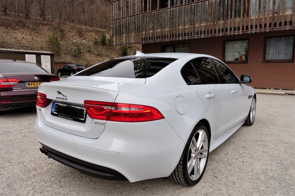 Jaguar Xe R sport