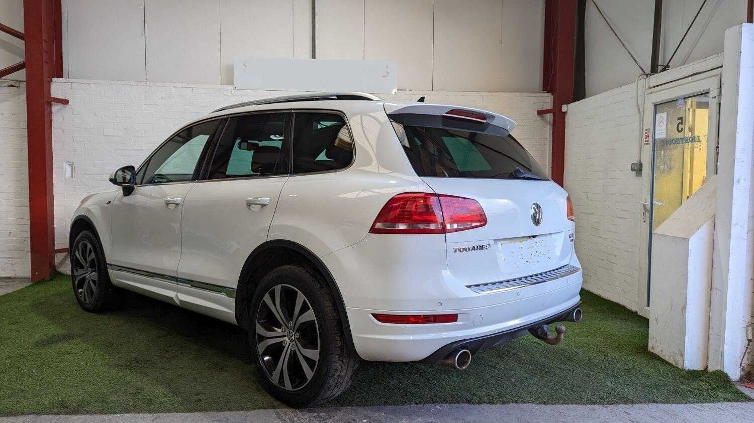 Piese Second VW Touareg 3.0 tdi CRC Model 2013