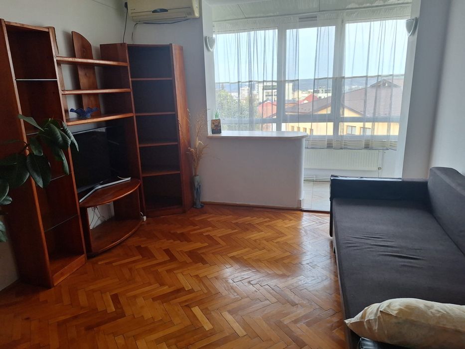 Apartament 2 camere central semidecomandat