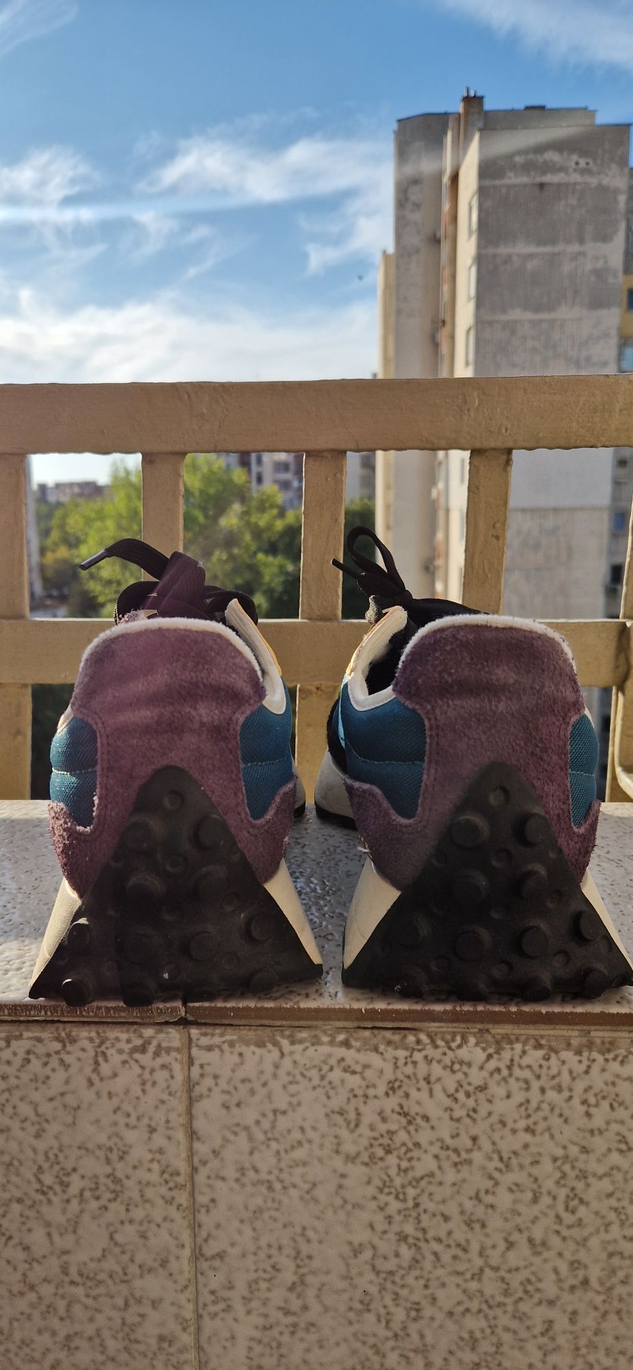 маратонки new balance