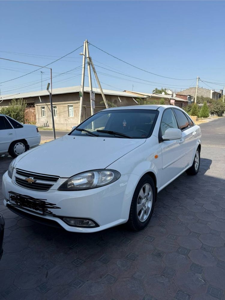 Gentra 3 pozitsiya 2020 yil 88.000 km gaz quyilgan