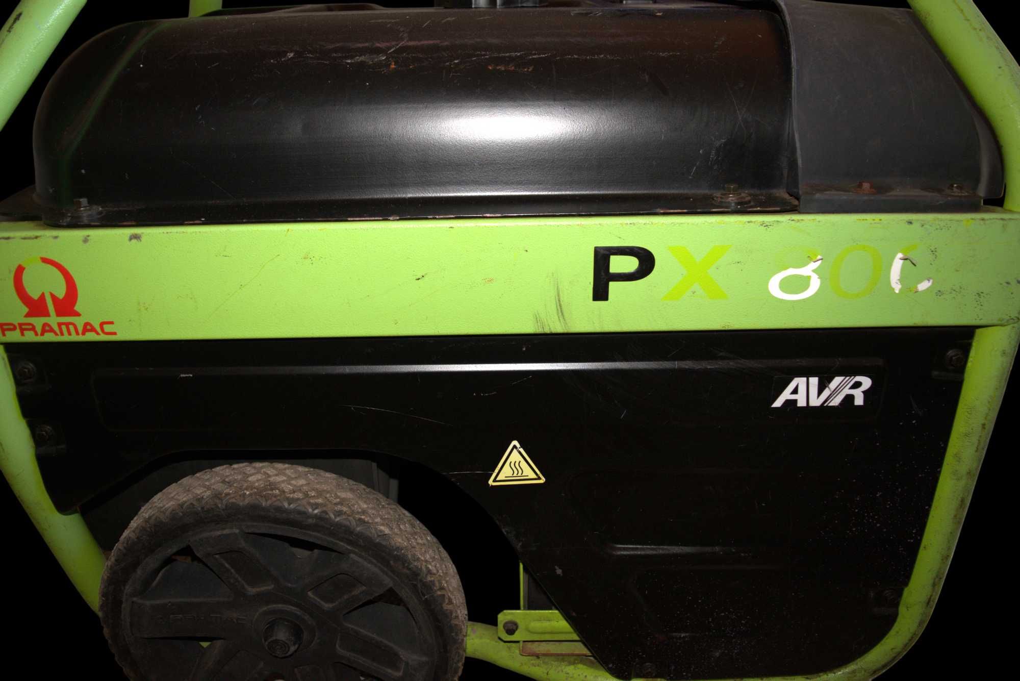 Generator electric PRAMAC PX8000 AVR – Închiriere