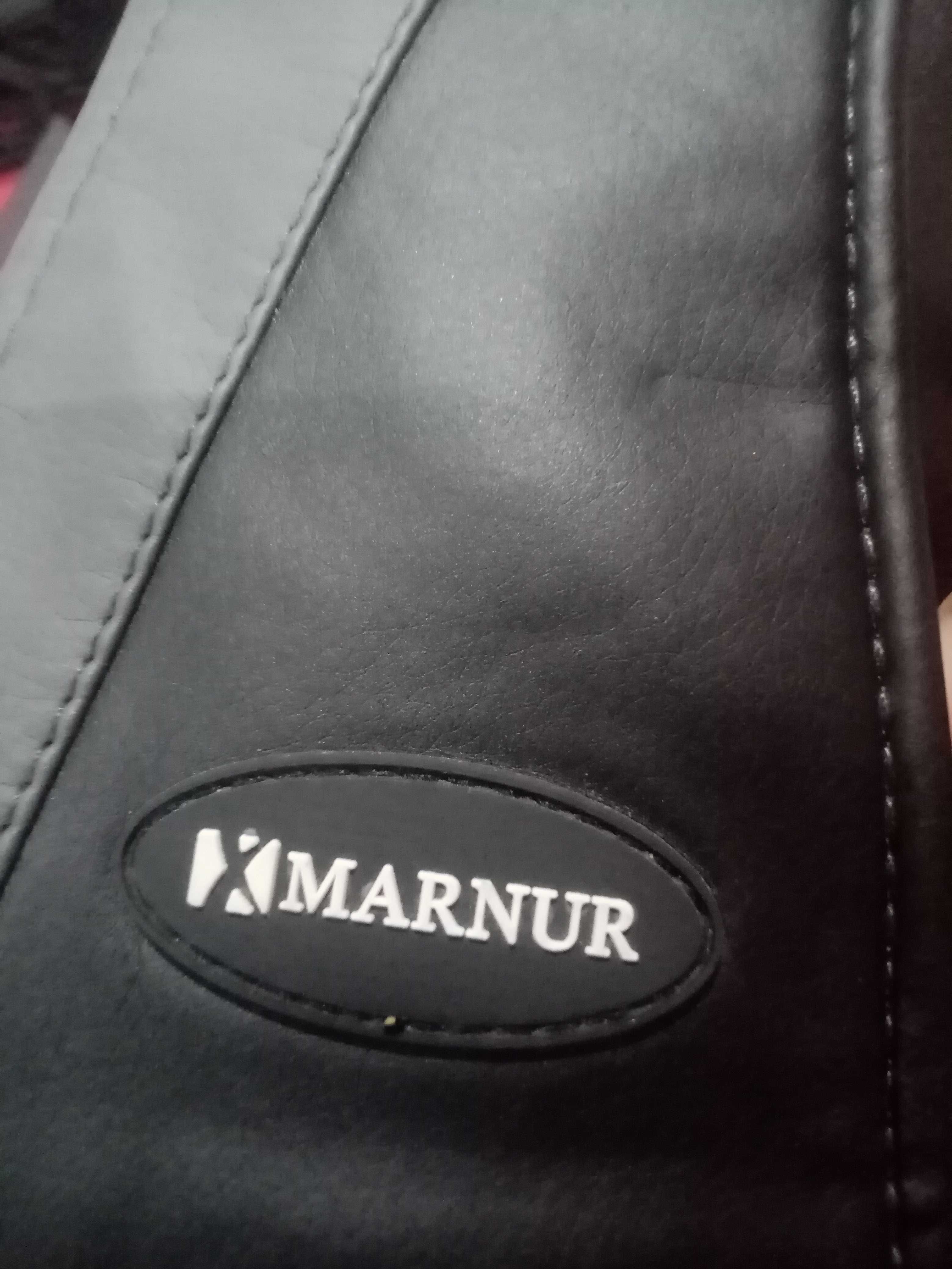 Aparat profesional de masaj MARNUR cu inflaroșu. Preț 95 RON.