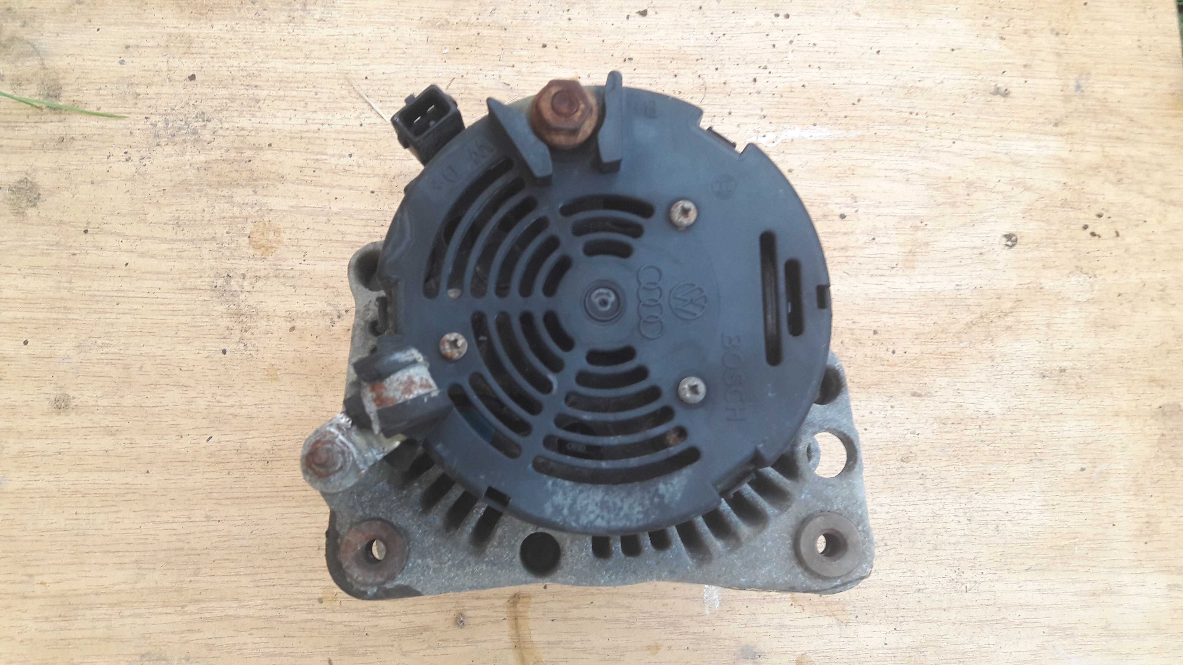 Alternator 037903025C Audi Seat Leon 1.6B passat octavia golf bora