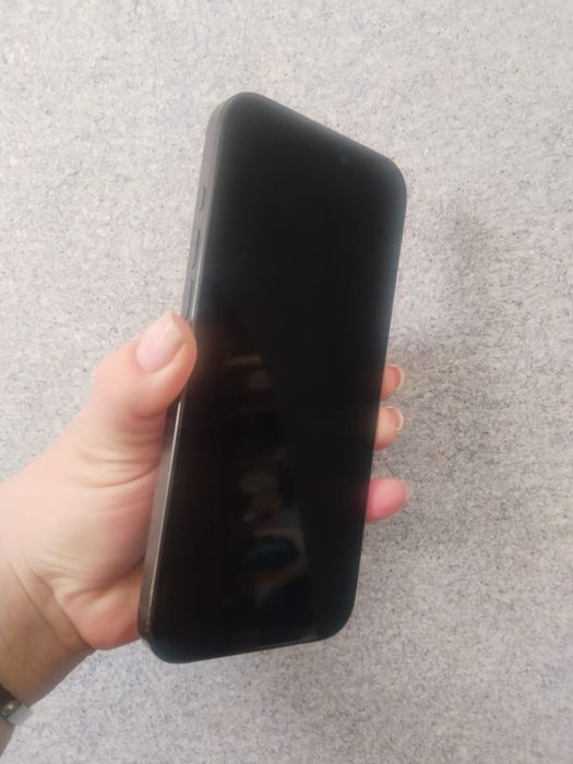 Продаю Iphone 16 pro max в хорошем состоянии