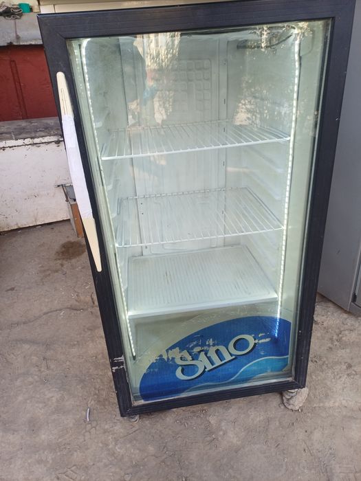 Ветрина стояший,,