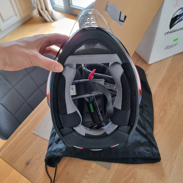 Casca NOUĂ "S" Icon Airflite UltraBolt Glory