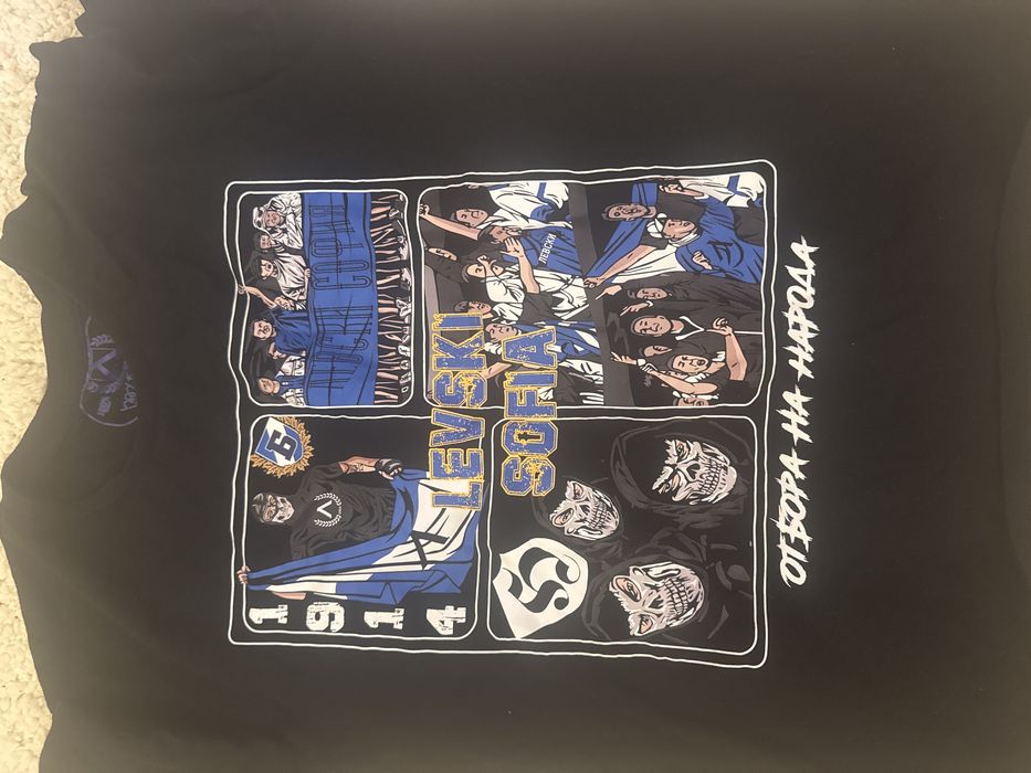 Продавам артикул на Левски София!Нов