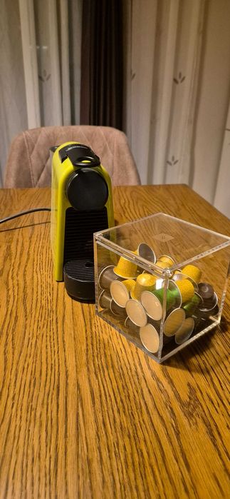 Продавам машина Nespresso