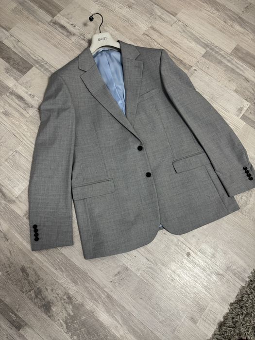 Costum Moss tailored fit