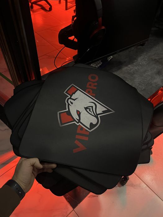 Коврики в отличном состояний