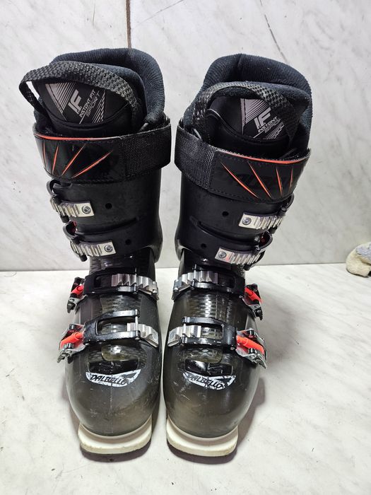 Clapari ski schi  Dalbello  mondo  26,5  corespunde mărimii 40-41