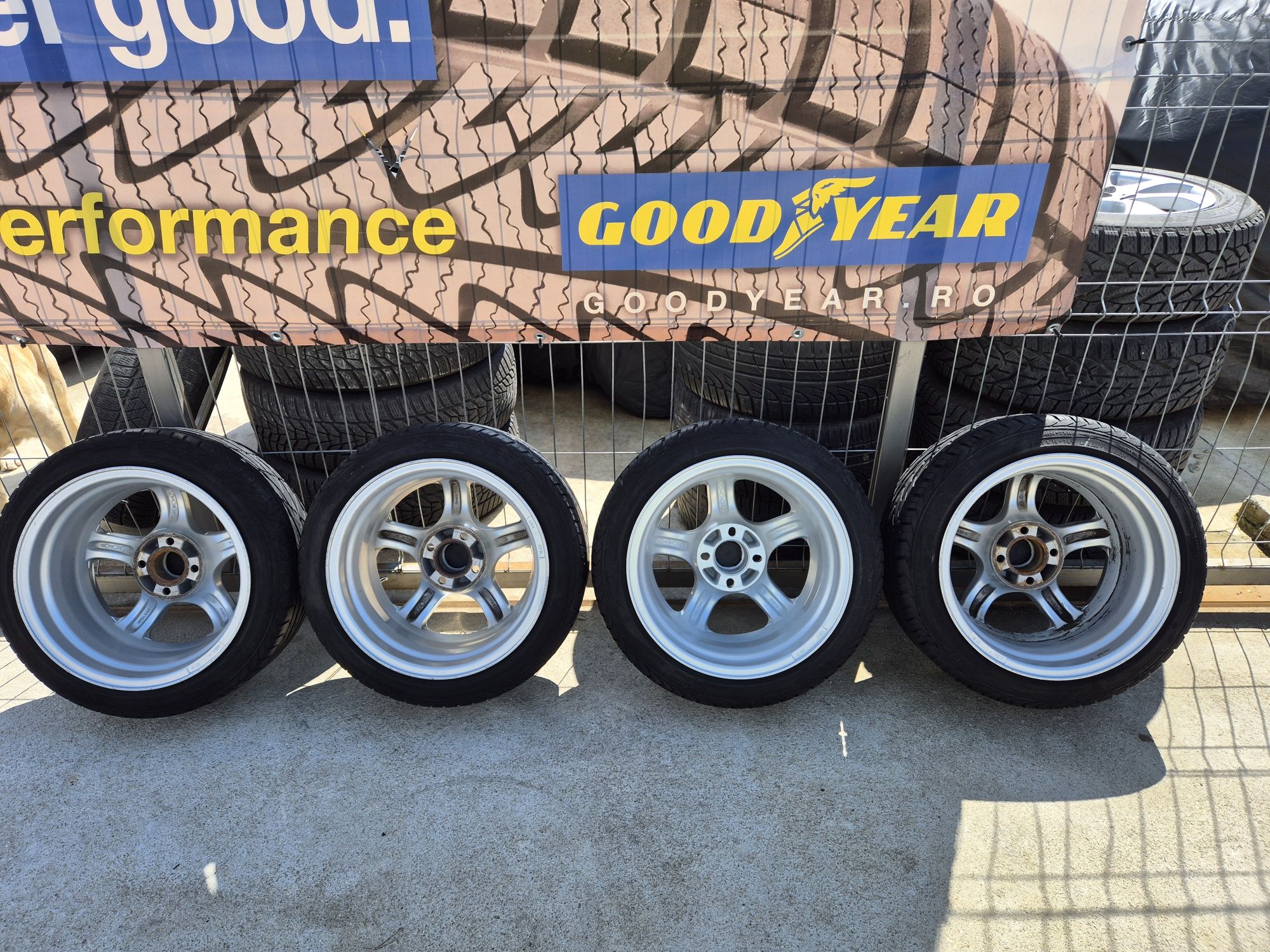 Джанти Intra Power Tech 15 цола , 4х100 , 8j ,et20 195/45/15 Vw Honda