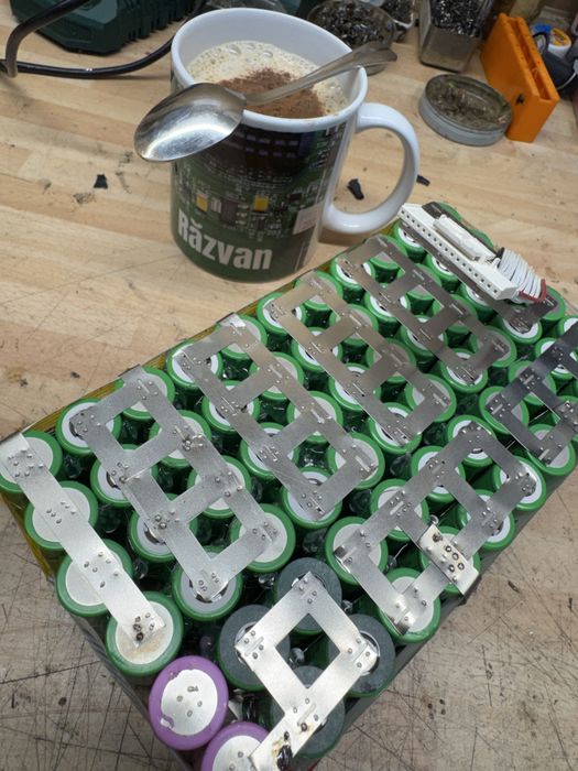 Reconditionare acumulatori li-ion      2 Ani - Garantie