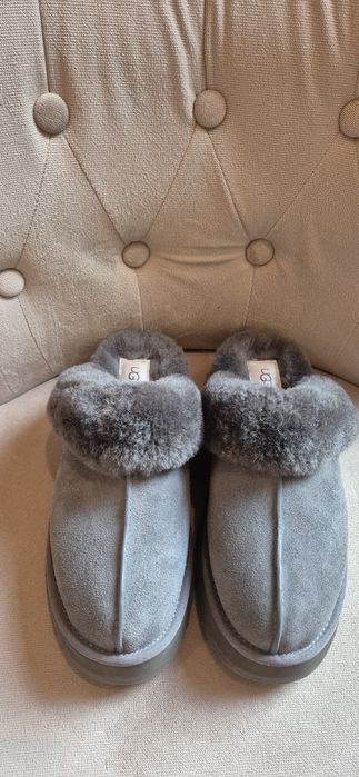 UGG Disquette Papuci din piele intoarsa cu captuseala din lana, 40