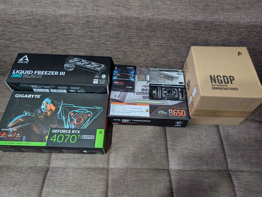 Продам игровой компьютер и перефирию