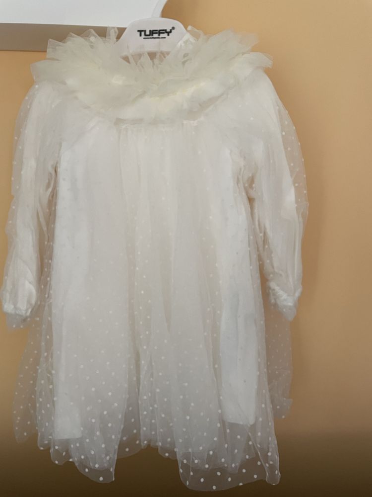 Чисто нова детска тюлена рокля с памучна подплата бяла