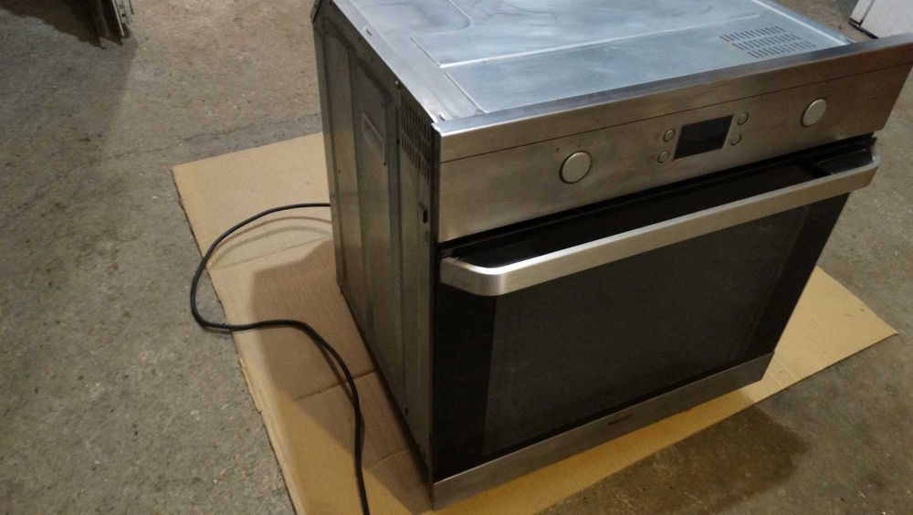 Фурна за вграждане BEKO