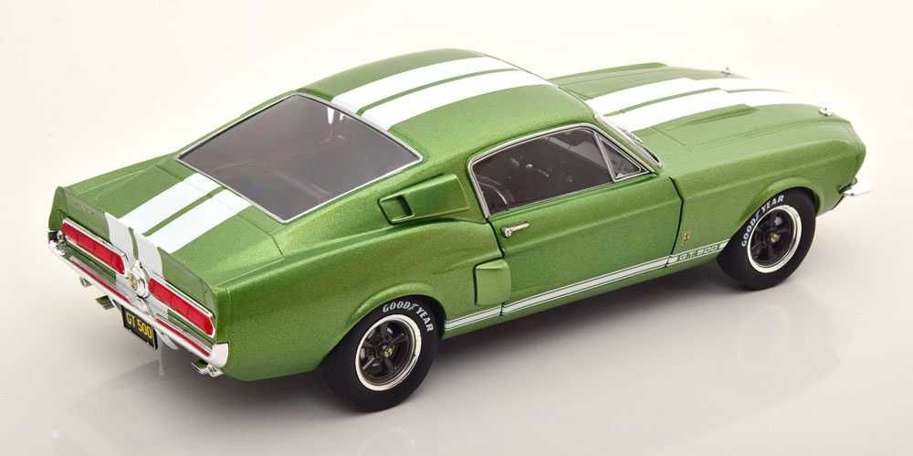 Macheta FORD MUSTANG SHELBY GT500 1967 - Solido, scara 1/18, noua.