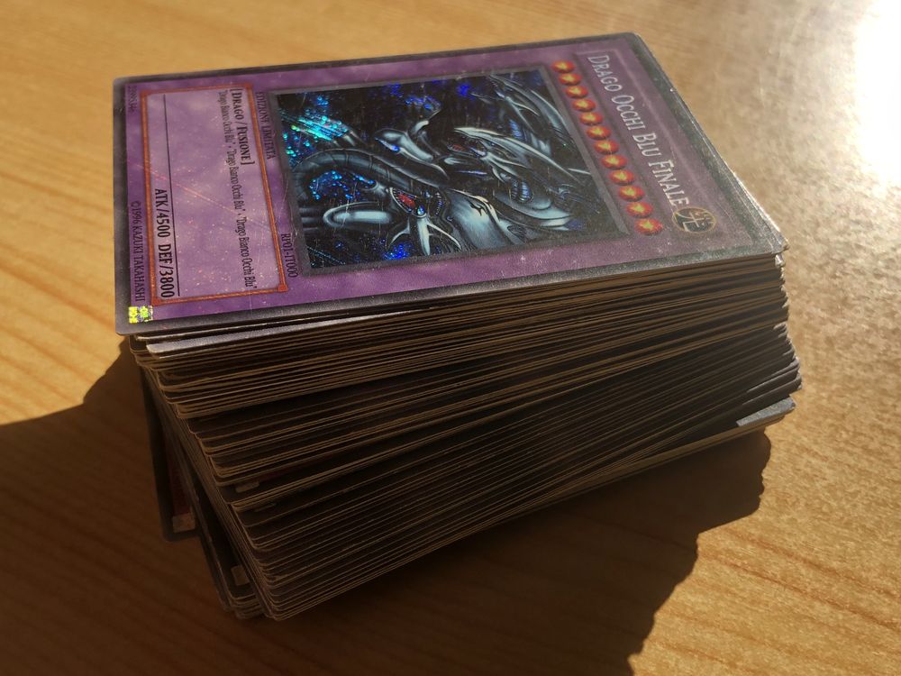 Lot Yu-Gi-Oh 50 Cartonașe + 5 rare