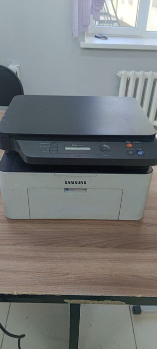 Принтер Samsung  чёрно-белый