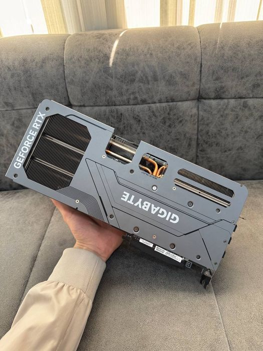 Видеокарта RTX 4080 super