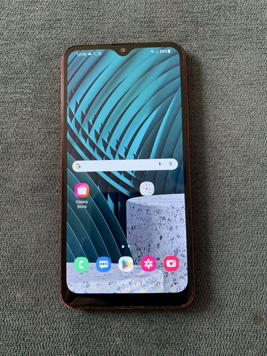 Продам Samsung A10s.