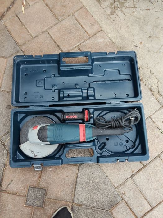 Flex BOSCH GWS 26-230 LVI de 2600 w că și nou