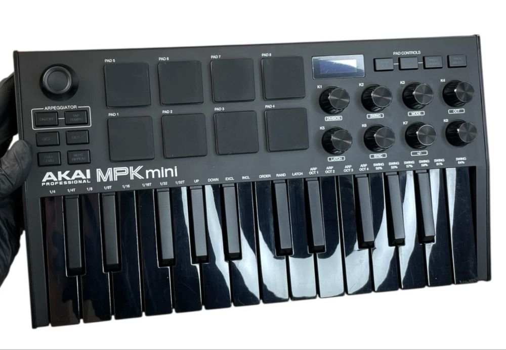 Midi - клавиатура Akai Pro MPK mini MK3 Black новый