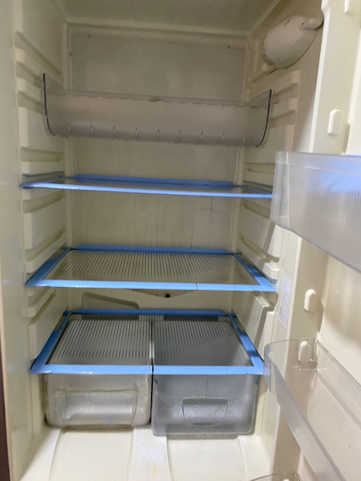 Холодильник бу индезит