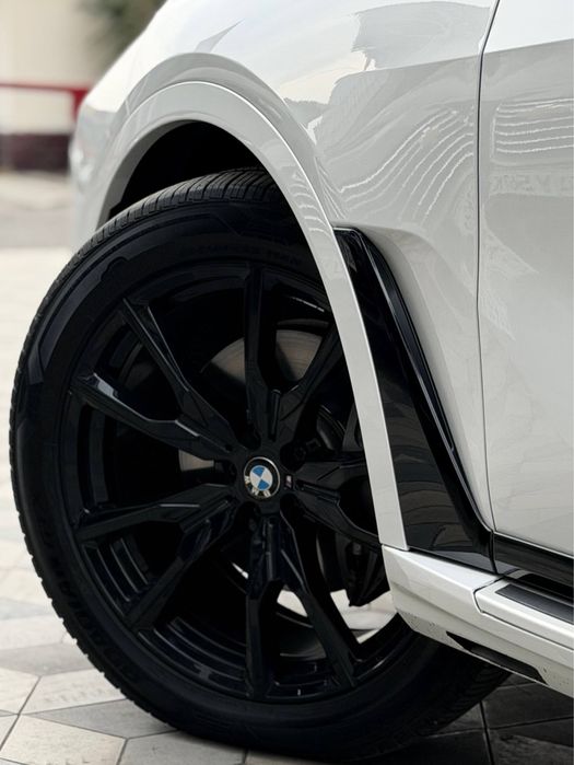BMW X7 xDrive 40i