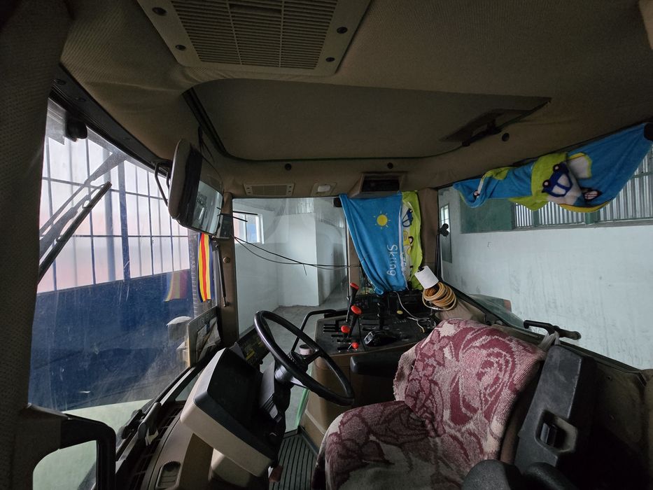 Tractor  John Deere 6800