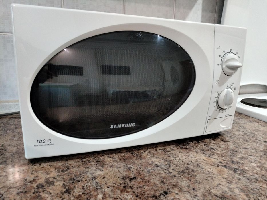 Микроволновая печь