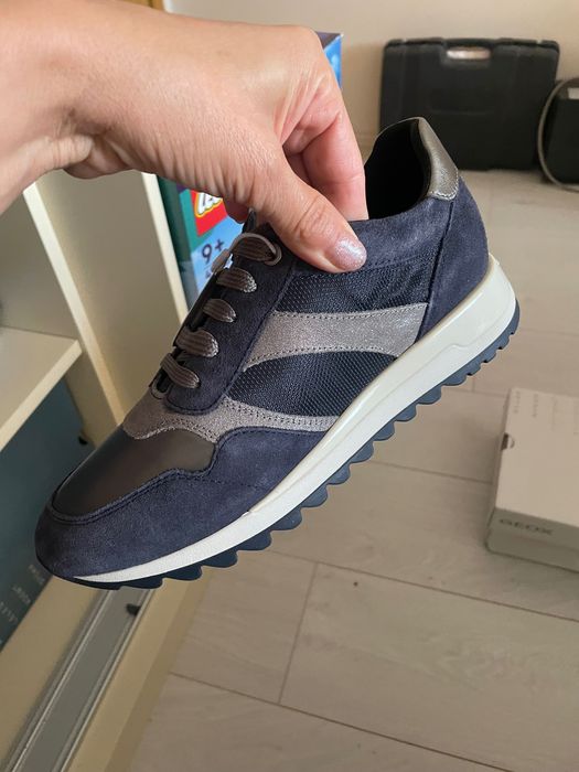 Маратонки Geox,39, нови