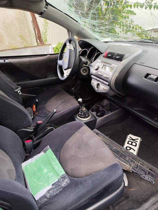 Продава Хонда Джаз (удар)