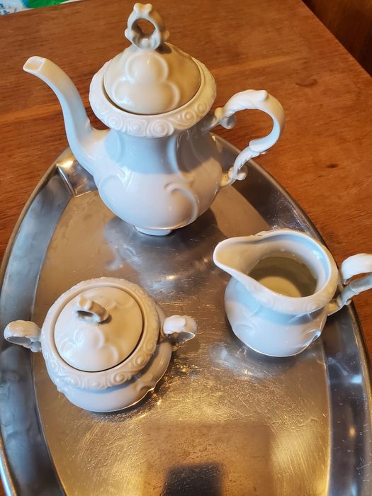 Set porțelan alb pentru cafea