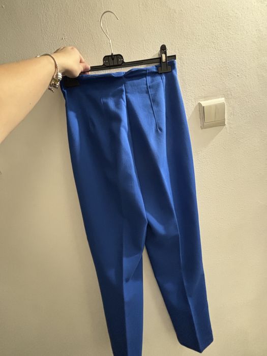 Pantaloni Zara marimea XS