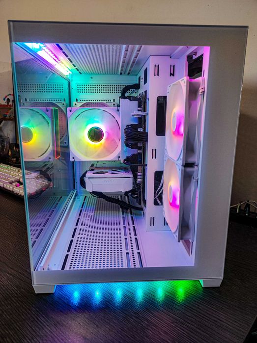Нов! Ryzen 7 5700X, RTX 5060, 32GB RAM, 1TB SSD Nvme