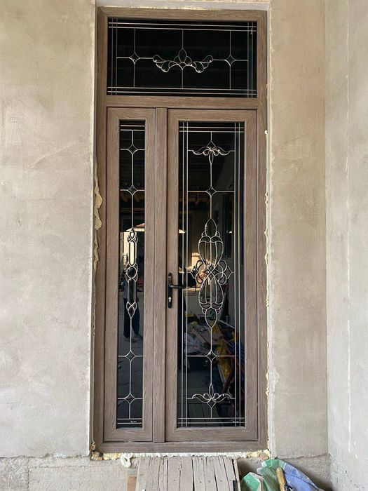 Akfa eshik va romlarini zakazga yasab urnatib beramiz.